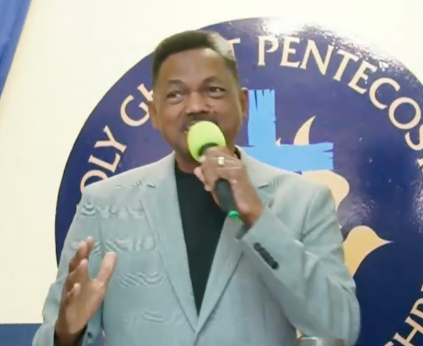Dr. Bishop Everton Thomas preaching at Holy Ghost Pentecostal Church